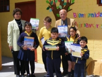 Liceo Santa Teresita y los Colegios Providencia y Santo Tomás de las Acacias reciben bibliotecas con 200 títulos.