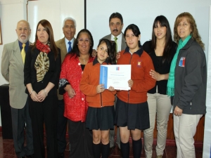 Grupo Escolar Sor Teresa de los Andes recibe reconocimiento por su certificación como establecimiento Autónomo