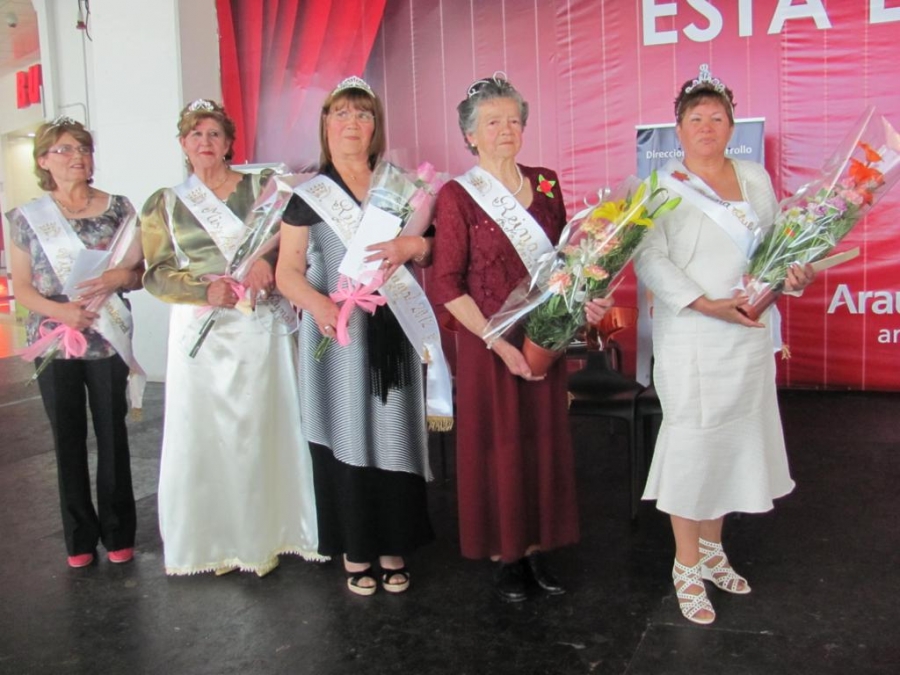 Municipio celebra a los mayores con entretenida actividad