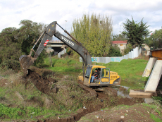 Prevención Municipal; Ahora despejaron estero 