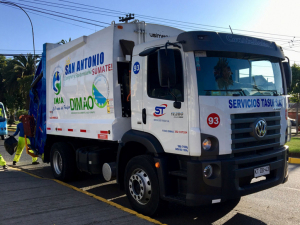 Servicios de recolección de desechos domiciliarios y mantención de áreas verdes se mantienen operativos en San Antonio