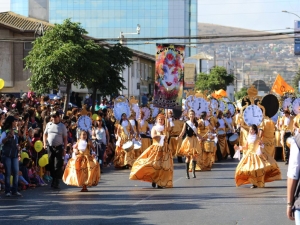 Un Mar de alegría y de colores lleno Barros Luco en la segunda Jornada del Carnaval de Murgas y Comparsas