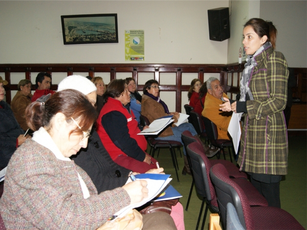 Capacitan a diferentes sectores productivos de la comuna para fortalecer el emprendimiento