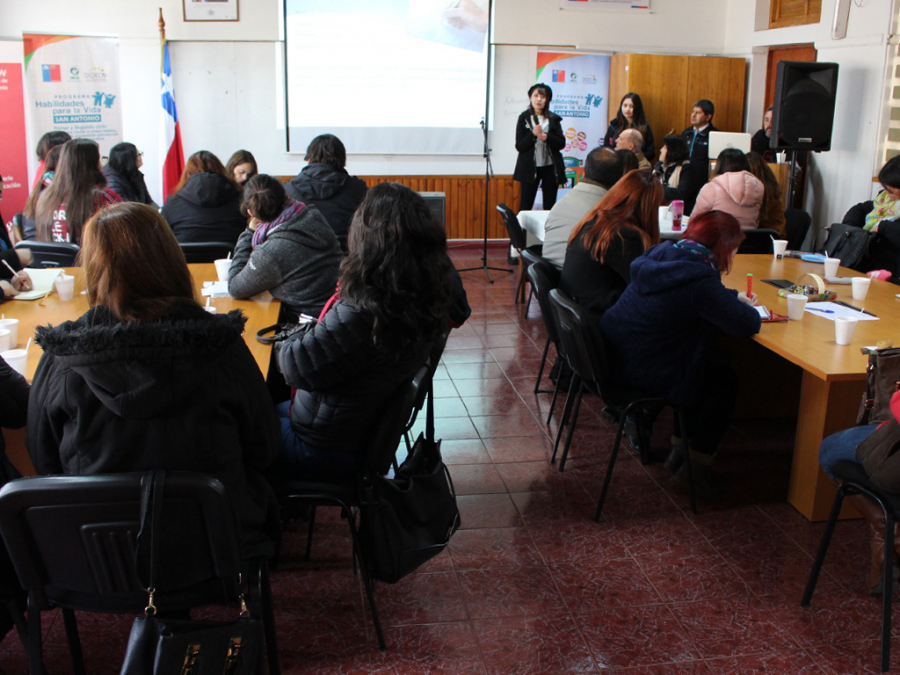 Docentes sanantoninos buscan mejorar el vínculo profesor – estudiante