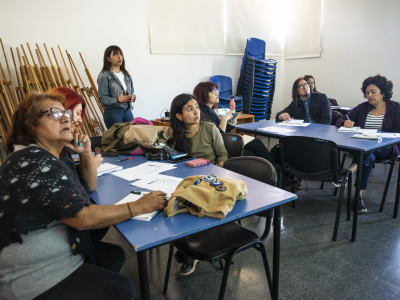 Taller de Marketing Digital  entrega conocimientos a emprendedores e ilustradores de la comuna