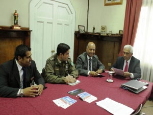 Alcalde Omar Vera se reúne con Carabineros y PDI para coordinar plan de Seguridad Ciudadana