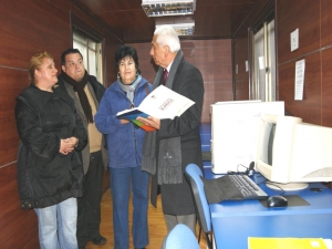 Alcalde Omar Vera visita instalaciones de Telecentro en población 30 de Marzo