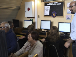 Municipio invita a taller de alfabetización digital para gente mayor