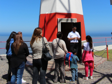 San antoninos disfrutaron visita al Faro Punta Panul