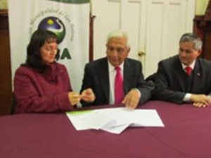 Municipio sanantonino e Instituto Profesional firman convenio