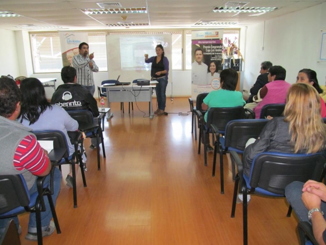 Municipio capacita a microempresarios ind&iacute;genas postular al Capital Semilla 