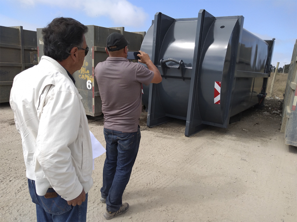 Muni  San Antonio compra m&aacute;s Cajas para Trasvase de Basura