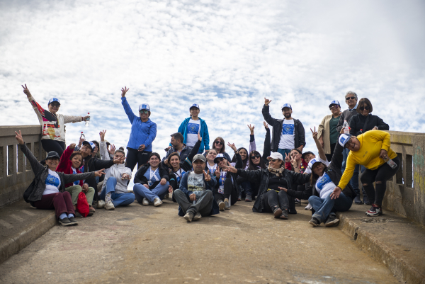 Marcha Saludable: Adultos Mayores de Lo Gallardo Caminan por la Ribera del Maipo