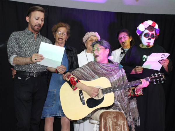 Adultos mayores sanantoninos se expresan a trav&eacute;s del teatro