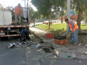 Municipalidad de San Antonio retira 25 toneladas mensuales  de desechos  desde plazas concesionadas