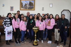 Tras victoria regional, Alcaldía entrega reconocimiento a la Rama Femenina del Cóndor de Placilla