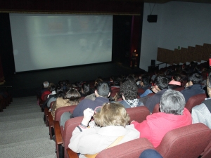 Sanantoninos con discapacidad visual disfrutaron de la película  “ Machuca” en el  Centro Cultural
