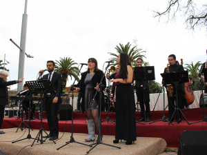 Maestro Pancho Aranda y “Música Universal” unieron juventud y arte en la  Plaza de Llolleo