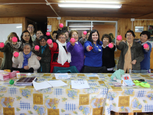 Mayores se ejercitan y educan en Taller de Salud Funcional