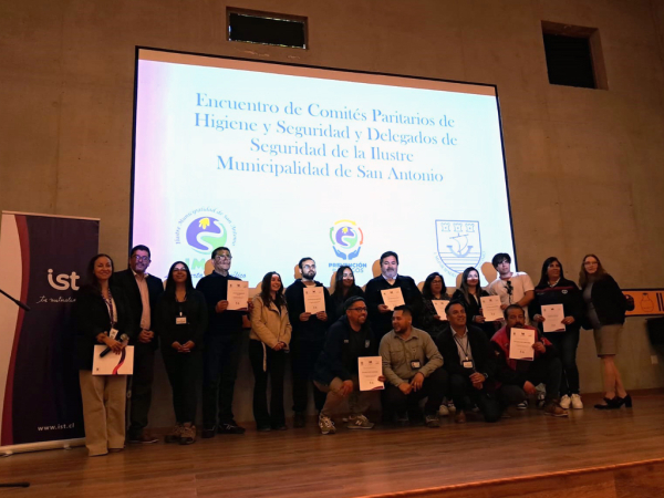 Municipalidad de San Antonio realiza jornada de fortalecimiento de comités paritarios   