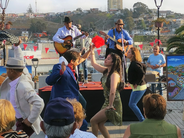 Servicio Pa&iacute;s cumple cuatro a&ntilde;os en sector Alto Cerro Alegre