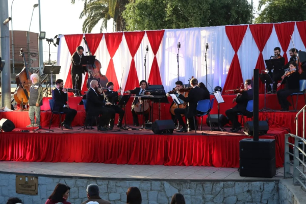 San Antonio celebró el Día Mundial de la Ópera con masivo concierto al aire libre