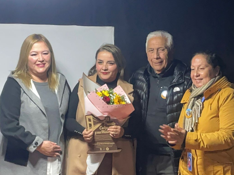 Con gran convocatoria se realizó el lanzamiento del documental     &quot; Historia del Puente Colgante&quot;