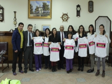 Equipo femenino de fútbol de la Municipalidad de San Antonio recibió indumentaria deportiva