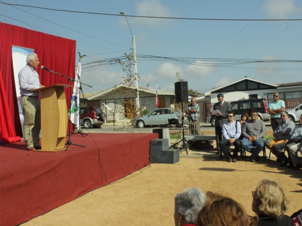 Vecinos de Villa Italia est&aacute;n felices con renovada Plaza Las Vertientes