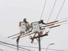 Partieron los trabajos de despeje de cables en desuso en la comuna de San Antonio