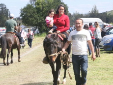 Invitan a vecinos a feria saludable en posta rural de Cuncumén