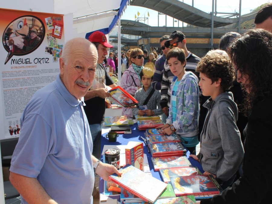 Todo un éxito resultó la tercera Feria del Libro y la muestra gastronómica Chef del Mar.