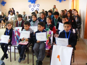 Premian a los estudiantes ganadores de la 2ª Versión de las Olimpiadas de Matemática