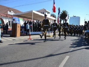 Con desfile cívico militar celebran natalicio de O’Higgins en San Antonio