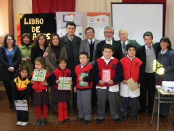 Ni&ntilde;os de cinco escuelas  finalizan exitosamente el Programa Fomento de la Lectura, "Leer para Crecer"