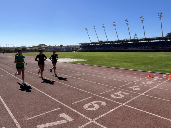 Ya está habilitada la pista atlética del estadio municipal Dr. Olegario Henríquez