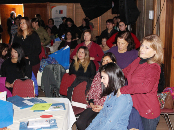 Docentes sanantoninos de primer ciclo de ense&ntilde;anza b&aacute;sica participan en jornada de autocuidado