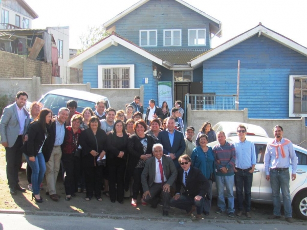 Quiero Mi Barrio: Vecinos de sector Casa Azul de Llolleo firman contrato para mejorar espacios p&uacute;blicos