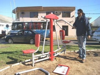 &iexcl;El Colmo&iexcl; , a dos semanas de inaugurados V&aacute;ndalos destruyen m&aacute;quinas de hacer ejercicios